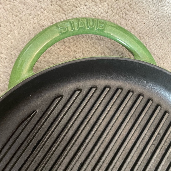 Staub Cast Iron Grill Pan - Picture 2 of 4